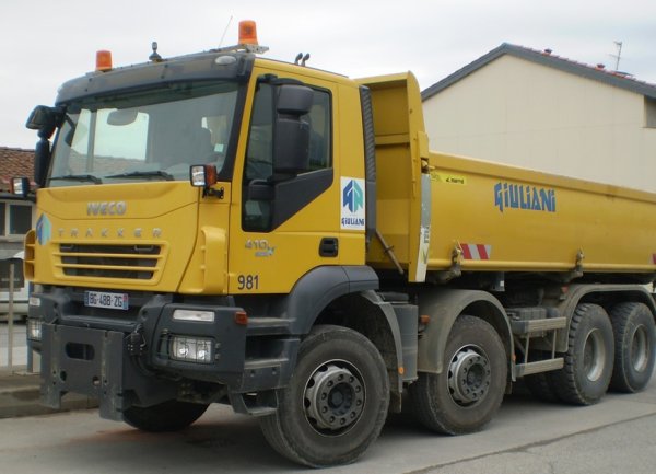 CAMION 8x4 Jusqu'à 17 Tonnes
